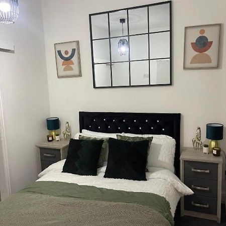 Home From Home Manchester Extérieur photo